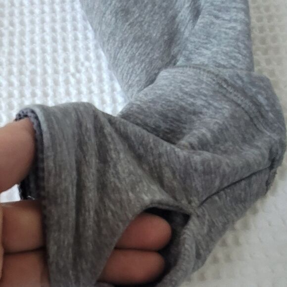 Lululemon Hill And Valley Turtleneck size 4 Pullover Gray - Picture 2 of 9